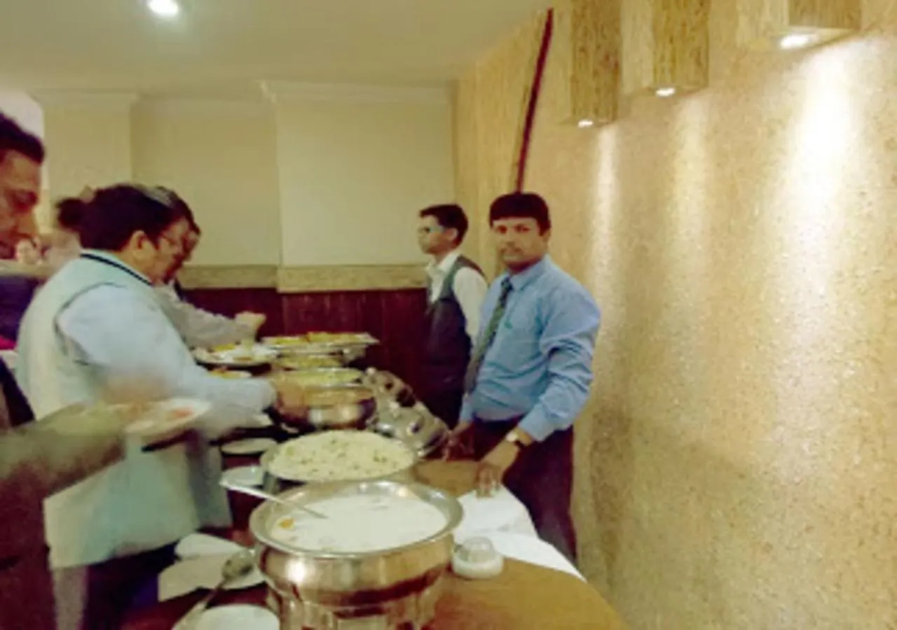 Nouva By Dcrest Hotel Agra