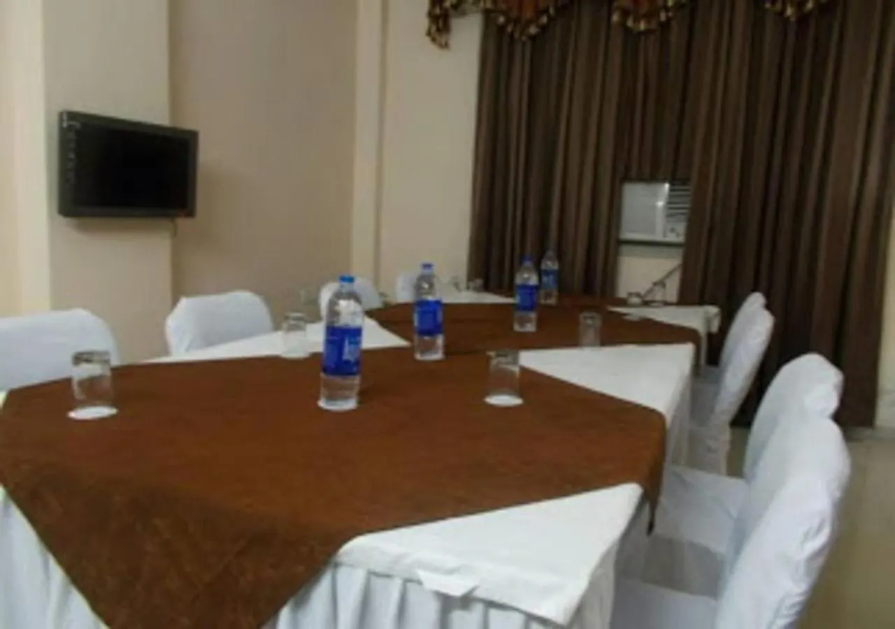 **  Nouva By Dcrest Hotel Agra  India