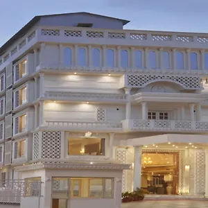 3* Resort Sterling Agra